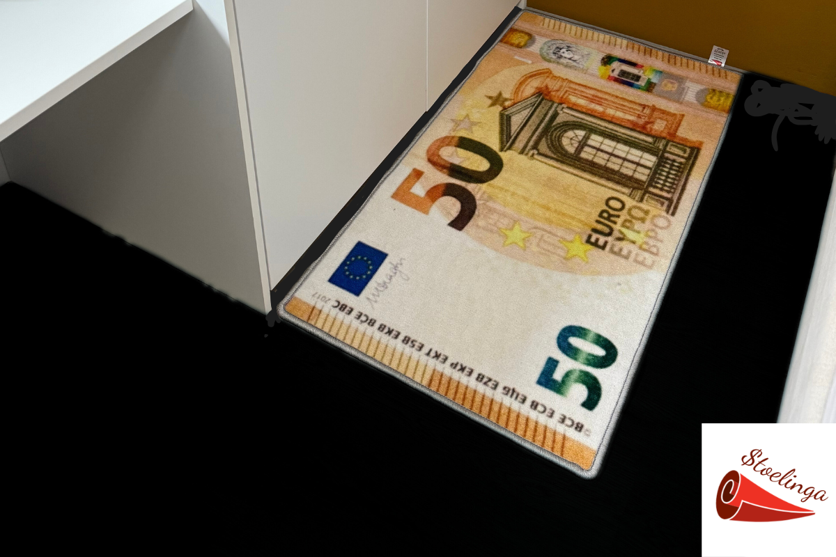 €50 eurobiljet tapijt van 1stoelinga in modern interieur – exclusief vloerkleed